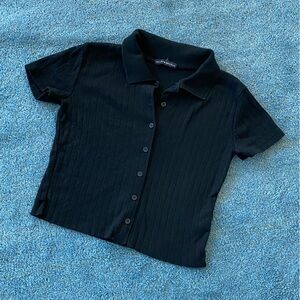 Brandy Melville black buttoned crop top size S $10